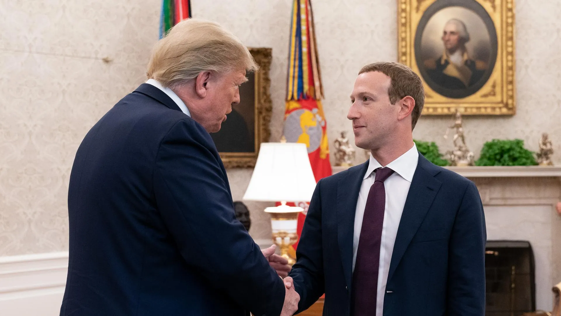 Дональд Трамп и Марк Цукерберг, 2019 год. White House