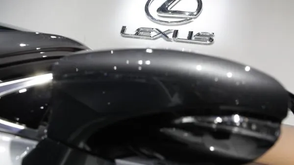 У медсестры угнали Lexus за 4,5 млн рублей в Москве