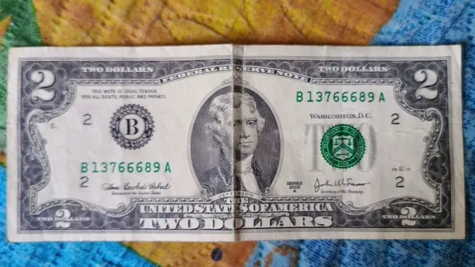 Фото: городская доска объявлений