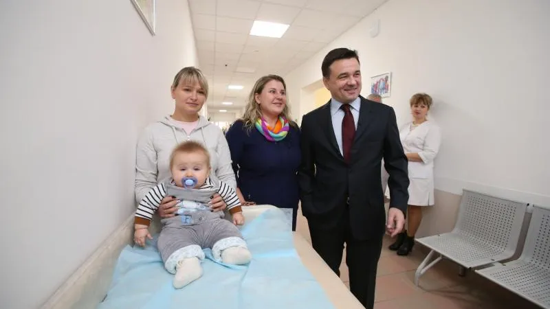 Обновленную детскую поликлинику осмотрел Воробьев в Лыткарине