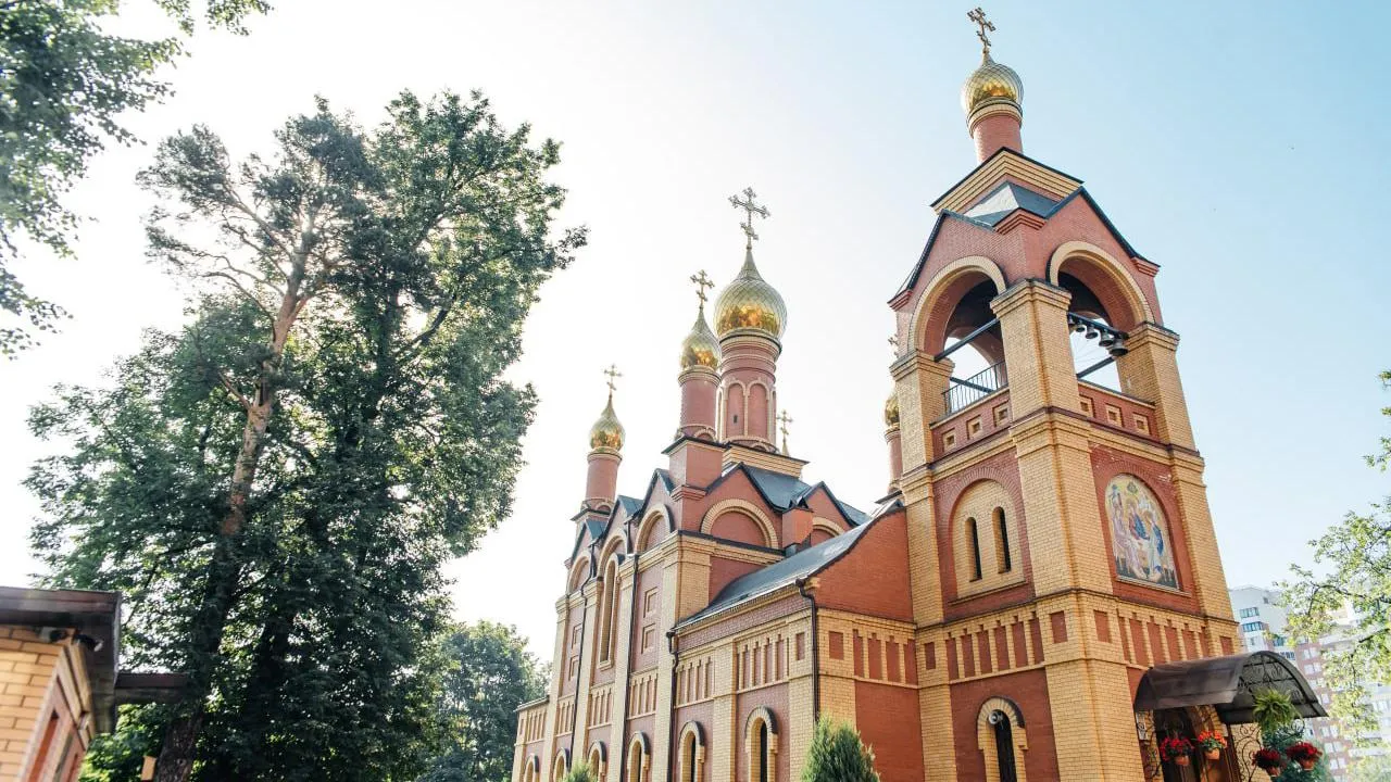 Фото: Троицкий храм города Пушкино