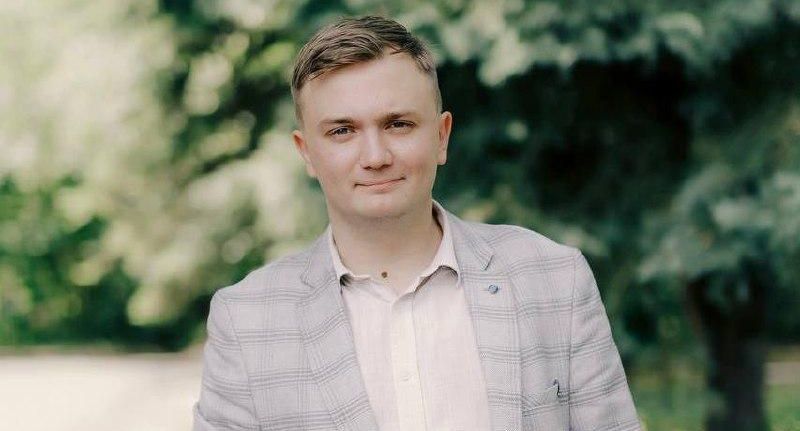 Учитель математики из Луховиц вышел в полуфинал телешоу «Классная тема!»
