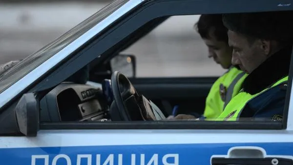 Тело неизвестного мужчины нашли в 300 метрах от МКАД