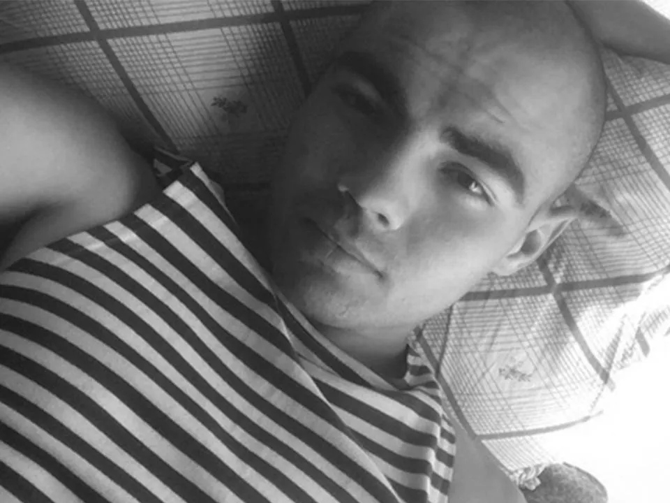 «Разбил ракетами всю башню»: сестра выяснила подробности гибели брата на СВО