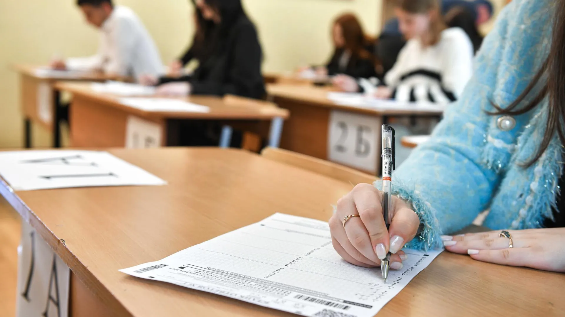 В Химках трое выпускников стали стобалльниками на ЕГЭ по русскому языку