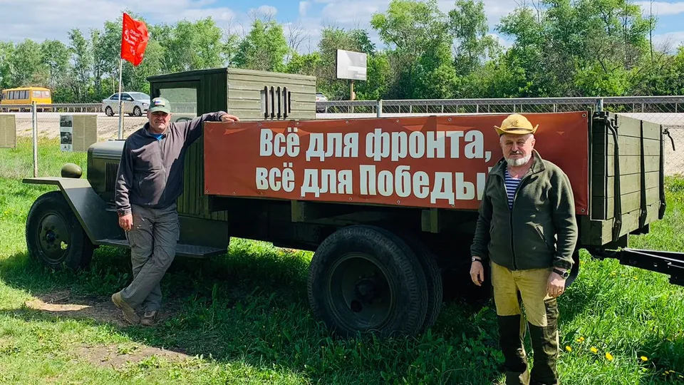 Валерий Сайгаков (справа). Фото: личный архив Валерия Сайгакова