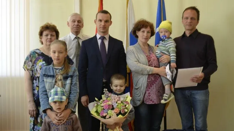 Уже 180 семей, воспитывающих 7 и более детей, получили субсидии на жилье в Подмосковье с 2013 года