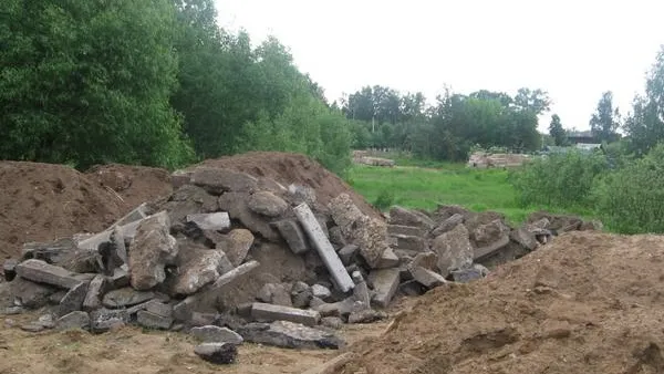 Дорожников в Ногинске оштрафовали за сброс мусора