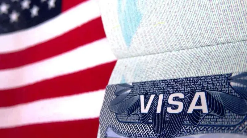 Эксперт рассказал, почему США ужесточили правила выдачи виз