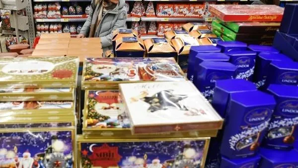 Специалисты Роскачества рассказали, как выбрать сладкие новогодние подарки