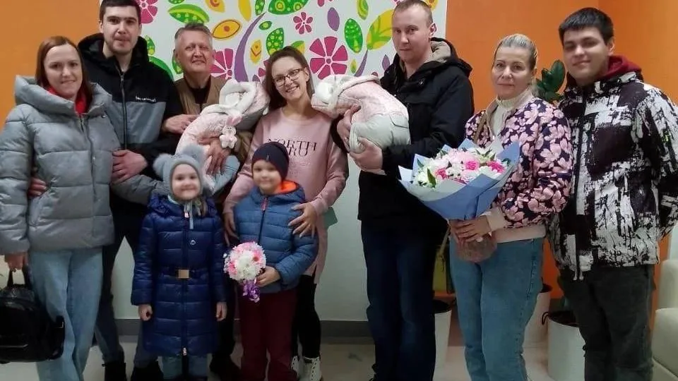 Счастливая семья. Фото: Видновский перинатальный центр