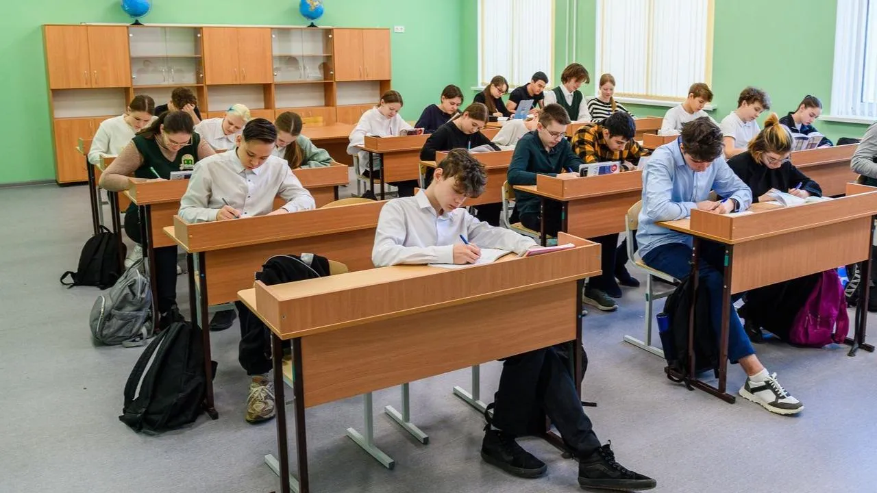 В РФ одобрили закон о сдаче двух предметов на ОГЭ вместо четырех