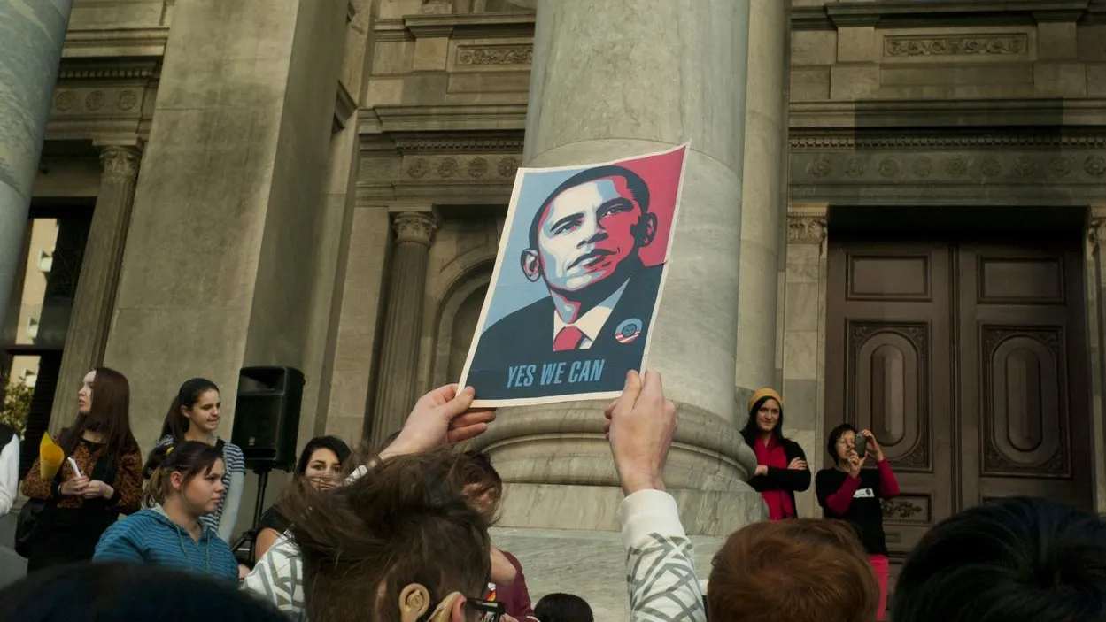 «Тунец из банки и крекеры»: Обама признался, что питался консервами из-за долга за учебу