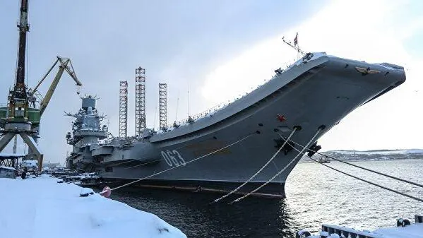 Эксперт оценил ущерб от пожара на авианесущем крейсере «Адмирал Кузнецов»