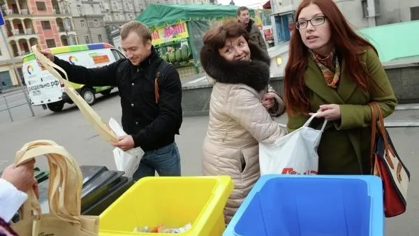 Сортировка мусора в МО станет нормой за пару лет - министр