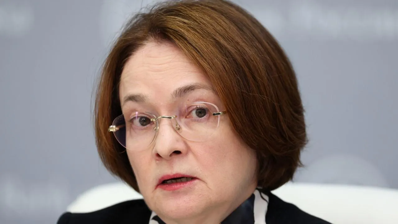 Набиуллина: отток капитала стал фактором ослабления рубля, но не самым значимым