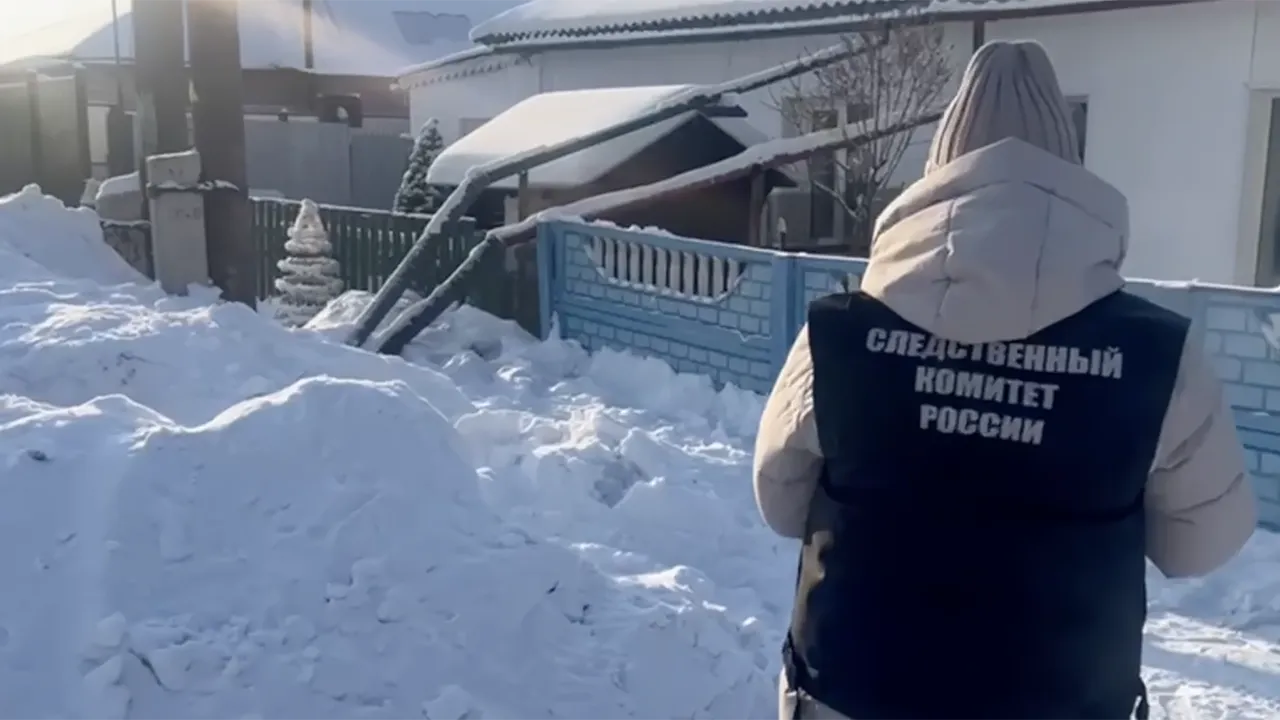 Завалило снегом насмерть: кто виновен в гибели 10-летней девочки из Красноярского края
