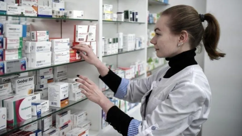 В Госдуме планируют усилить наблюдение за «серыми» схемами поставки лекарств в Россию