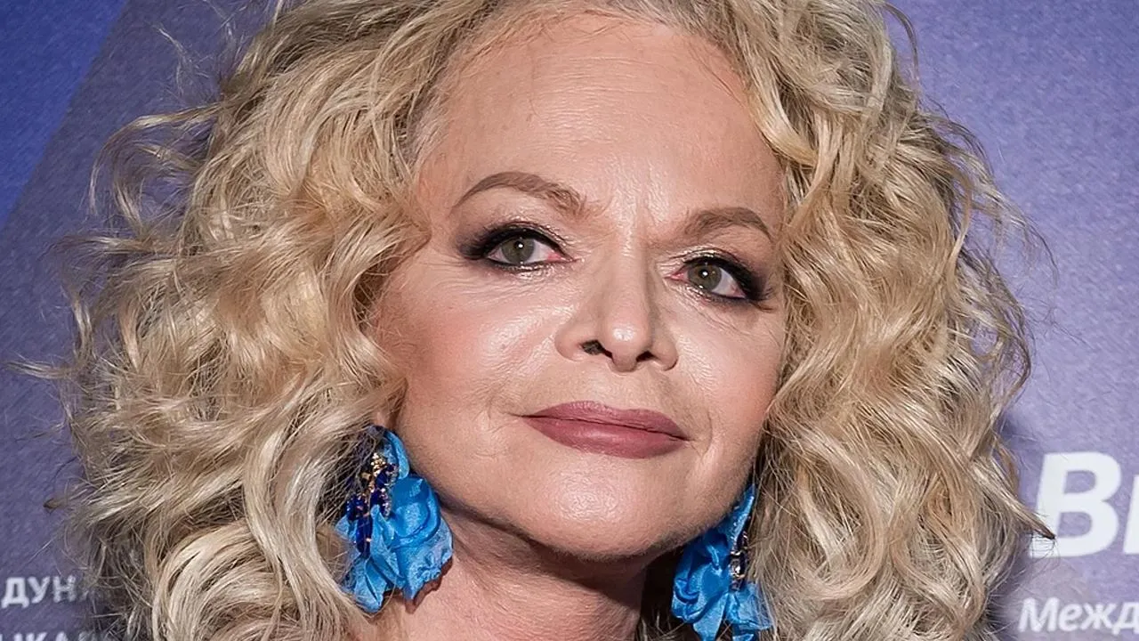 Зумеры подводят «кринж-итоги года»: что обсуждали в соцсетях в 2025-м — мемы, скандалы и позор на всю страну