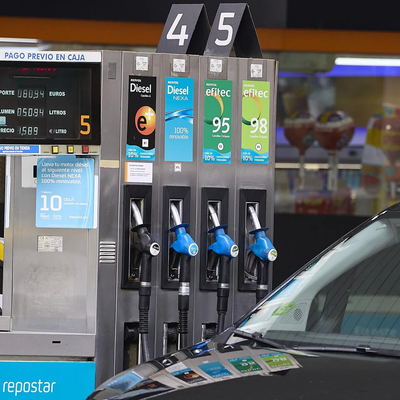 JesÃƒÂ�S HellÃƒÂ�N/Keystone Press Agency