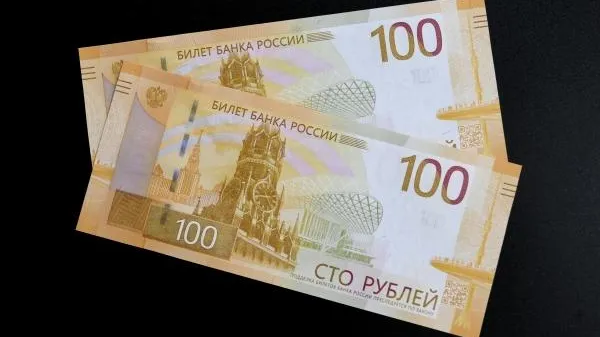 Юрист предостерег от возврата денег после их перевода от незнакомца