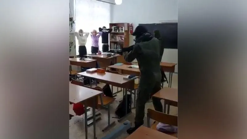 В Кабардино-Балкарии «террористы» в рамках учений захватили школу и напугали родителей