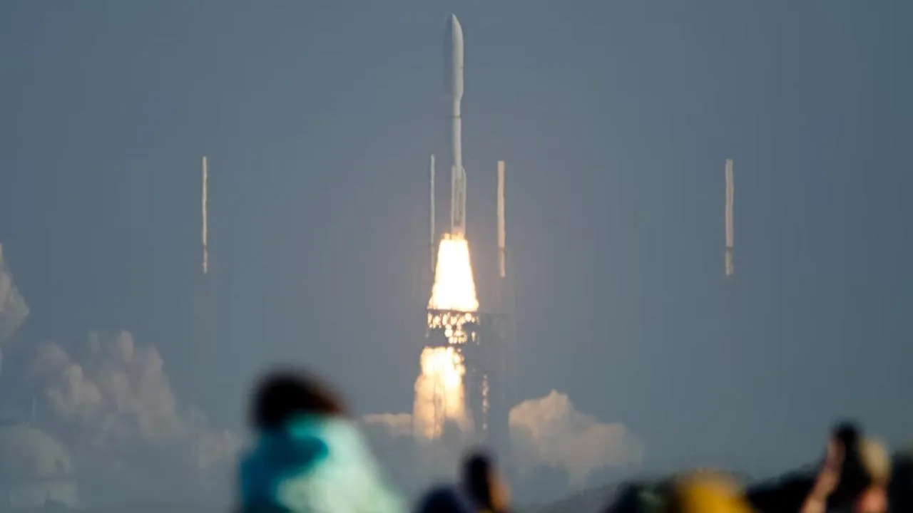 Австралийская ракета Gilmour Space с банкой пасты отложила запуск