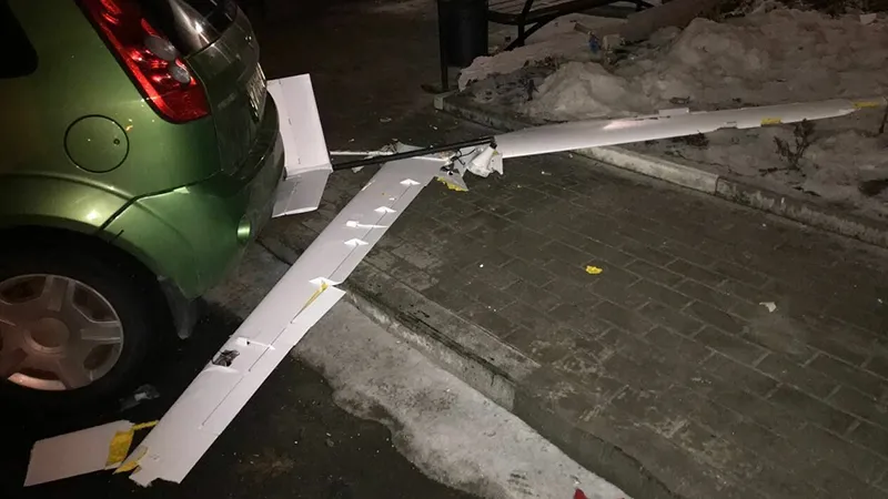 «Следим, чтобы окна были закрыты»: жители Белгорода рассказали, как спасаются от вражеских БПЛА