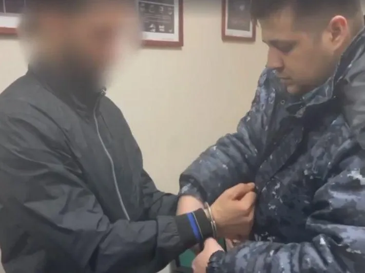 Стало известно, в чем вред сыроедения, приверженцем которого является задержанный блогер Лютый