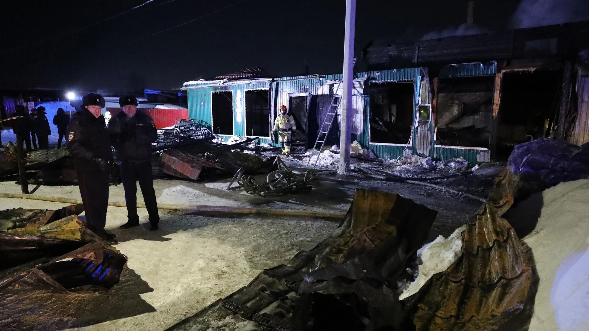 Пожар в приюте Кемерова унес жизни 22 человек.
