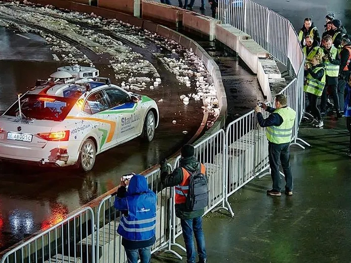 За приз в размере 175 млн руб. сражались беспилотные авто под Дмитровом