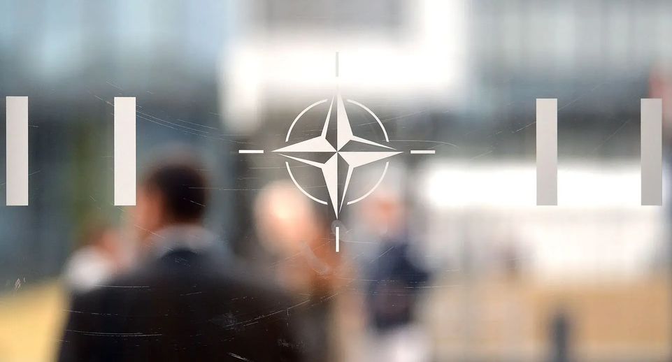 Генсек НАТО Рютте: поставки оружия Киеву продолжатся независимо от саммита РФ и США