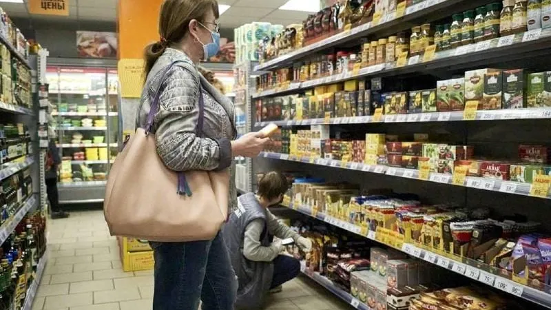 В магазинах Подмосковья начали информировать об обязательном использовании масок
