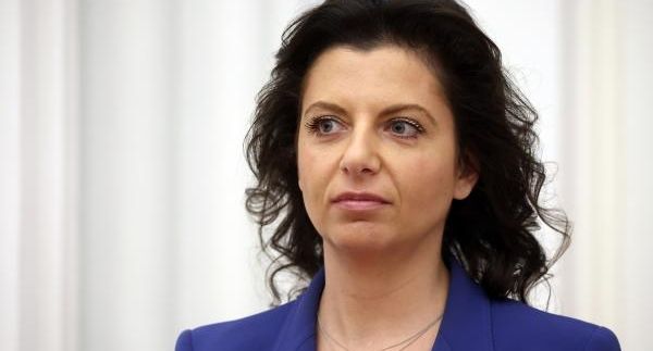 Симоньян: армяне смогут сохранить Армению, если лишат власти Пашиняна
