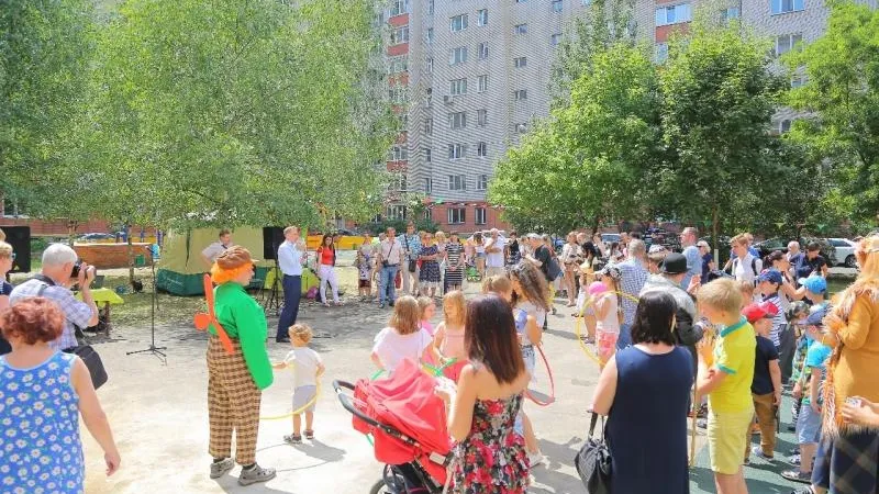 Шестьдесят одну детскую площадку откроют в Люберцах по программе губернатора в 2018 г