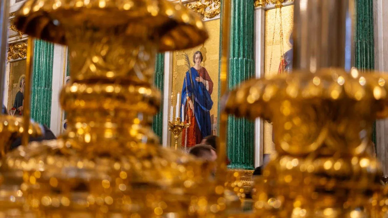 Миф, рожденный путаницей: запрет на одно таинство во время месячных ошибочно перенесли на святую воду