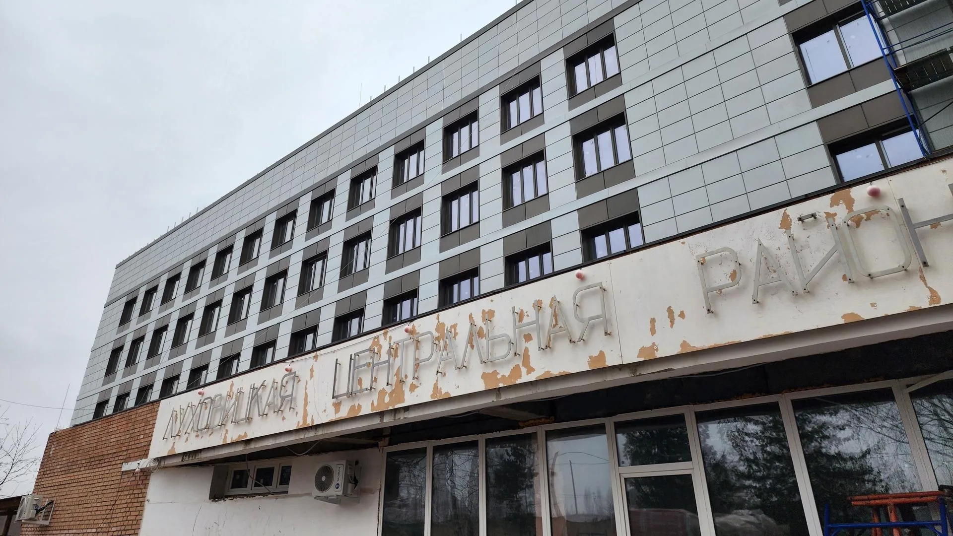 Луховицкие общественники оценили ход капремонта терапевтического корпуса окружной больницы