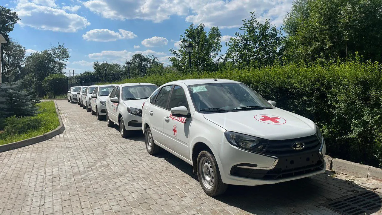 Тридцать девять санитарных автомобилей поступило в медучреждения Подмосковья с начала года