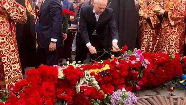 Украинский депутат обошел запрет на георгиевские ленты