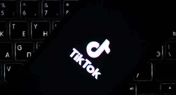 NPR: в Белом доме обсуждают передачу TikTok под контроль Oracle