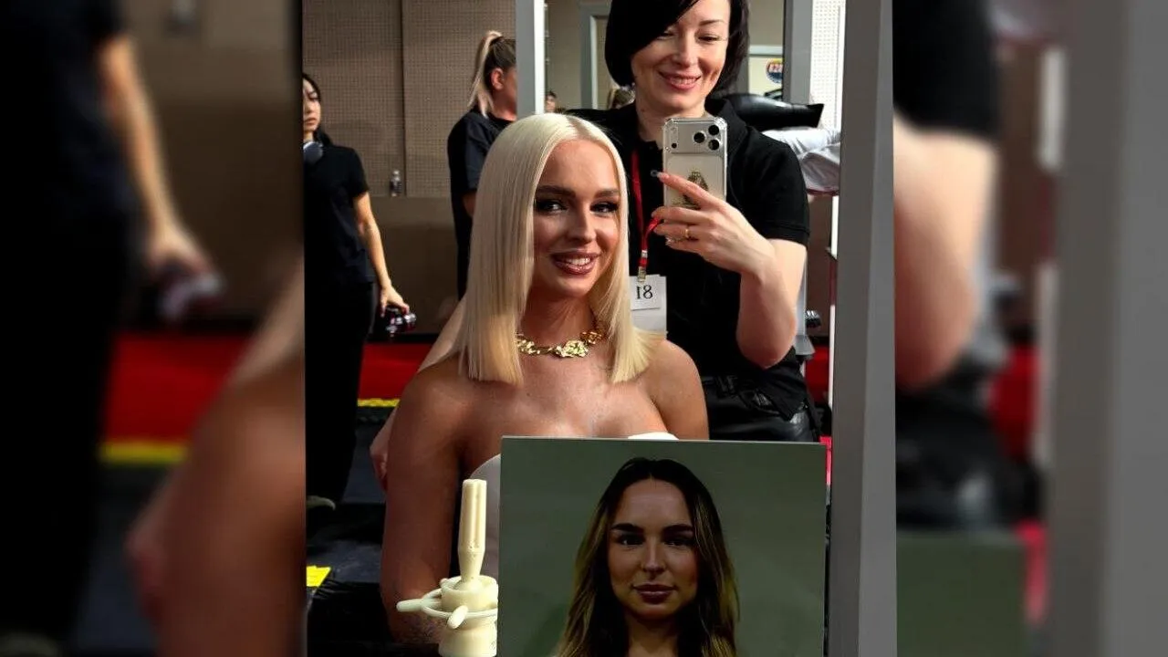 Волосы белее бумаги: колорист из Подмосковья стала чемпионом мира по блондированию