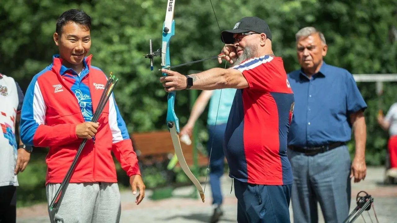 Подмосковные паралимпийцы провели мастер-классы для бойцов СВО в центре «Ясенки»