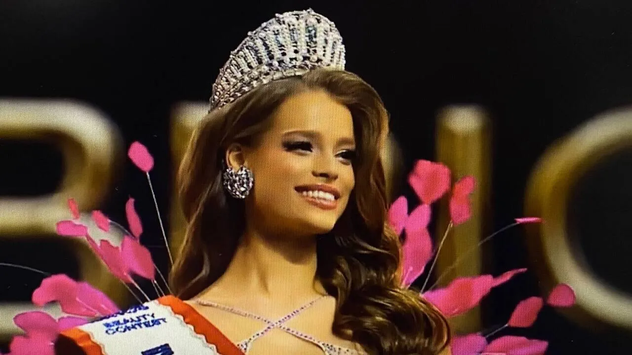 Русская красавица покорила конкурс «Мисс БРИКС» и забрала корону