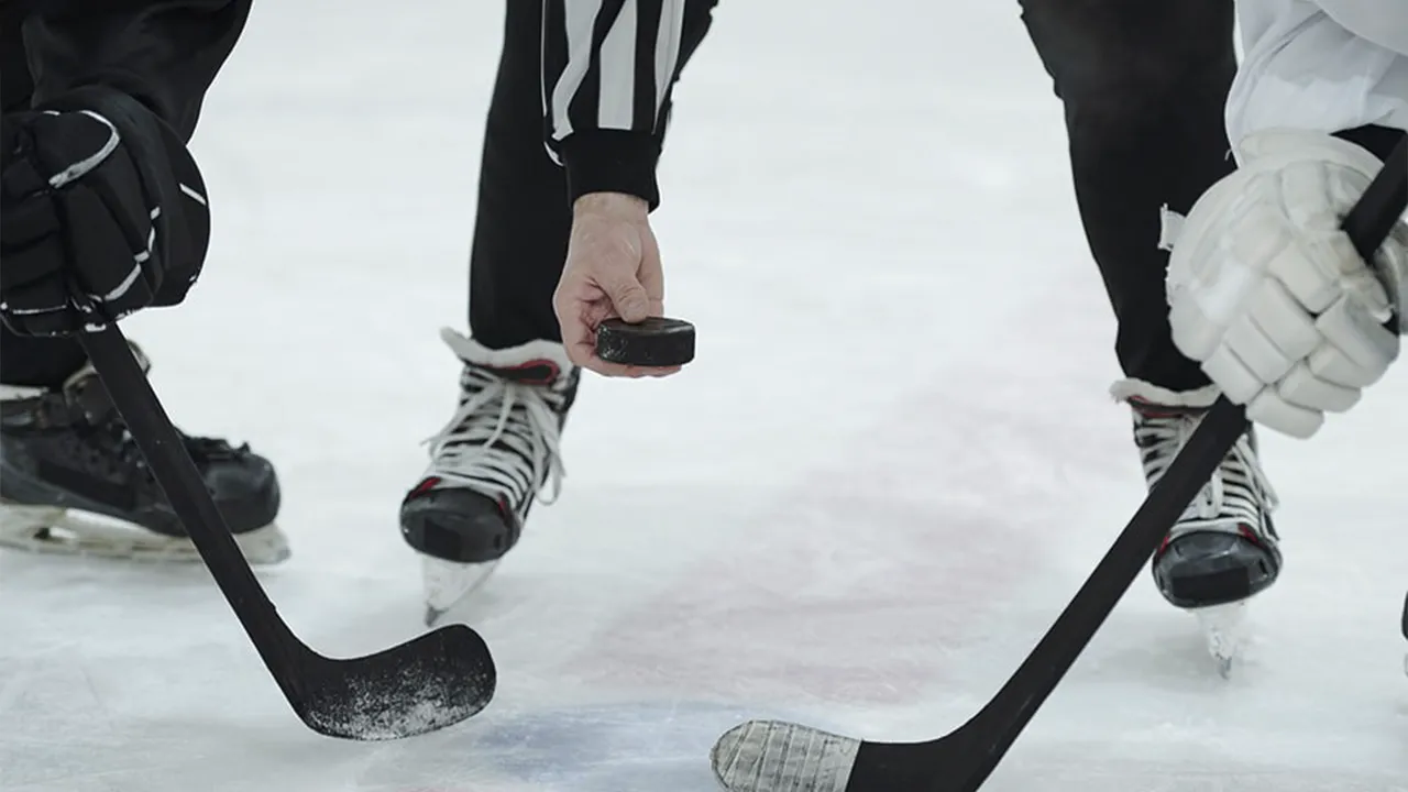 istockphoto.com/shironosov