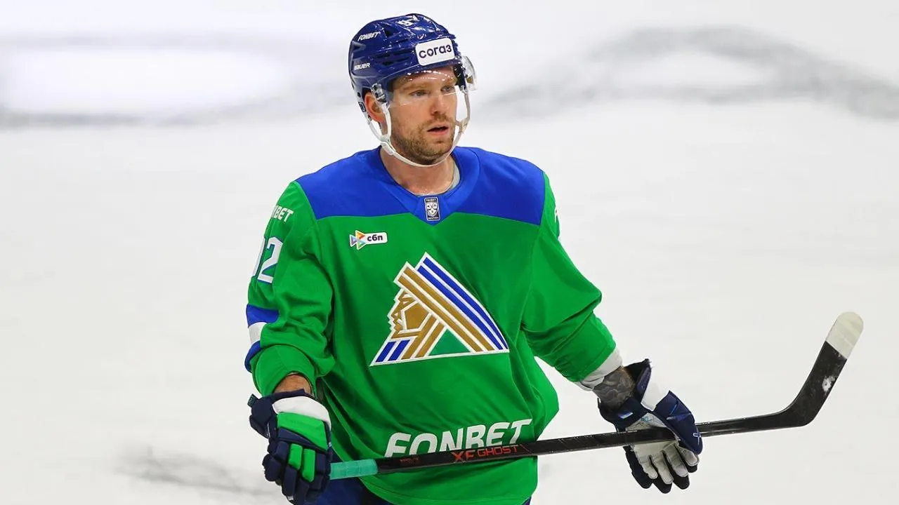 Главный тренер «Салавата Юлаева» высказался о «неприличном жесте» Кузнецова