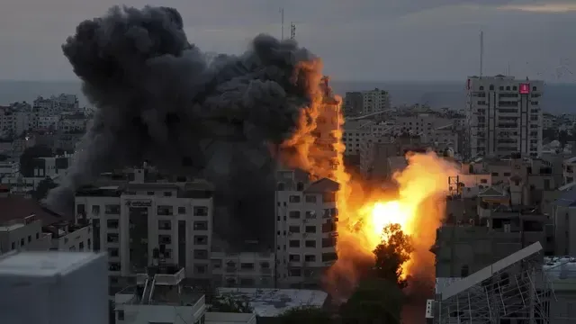 ООН: женщины в Газе рожают прямо на улицах среди руин