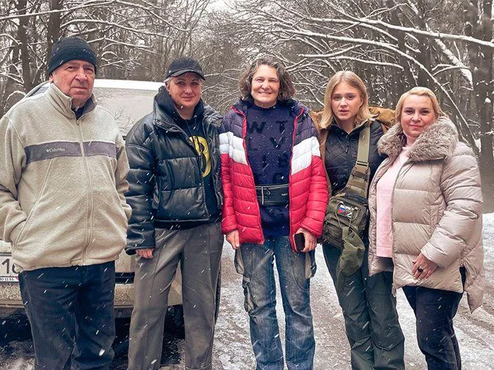 «А убитого соседа мы оставили в машине»: раненная под Угледаром пенсионерка получит помощь и пенсию
