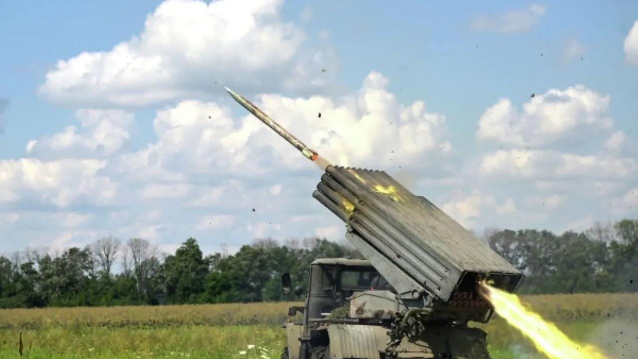 Российские военные уничтожили эшелон с техникой и боеприпасами для ВСУ