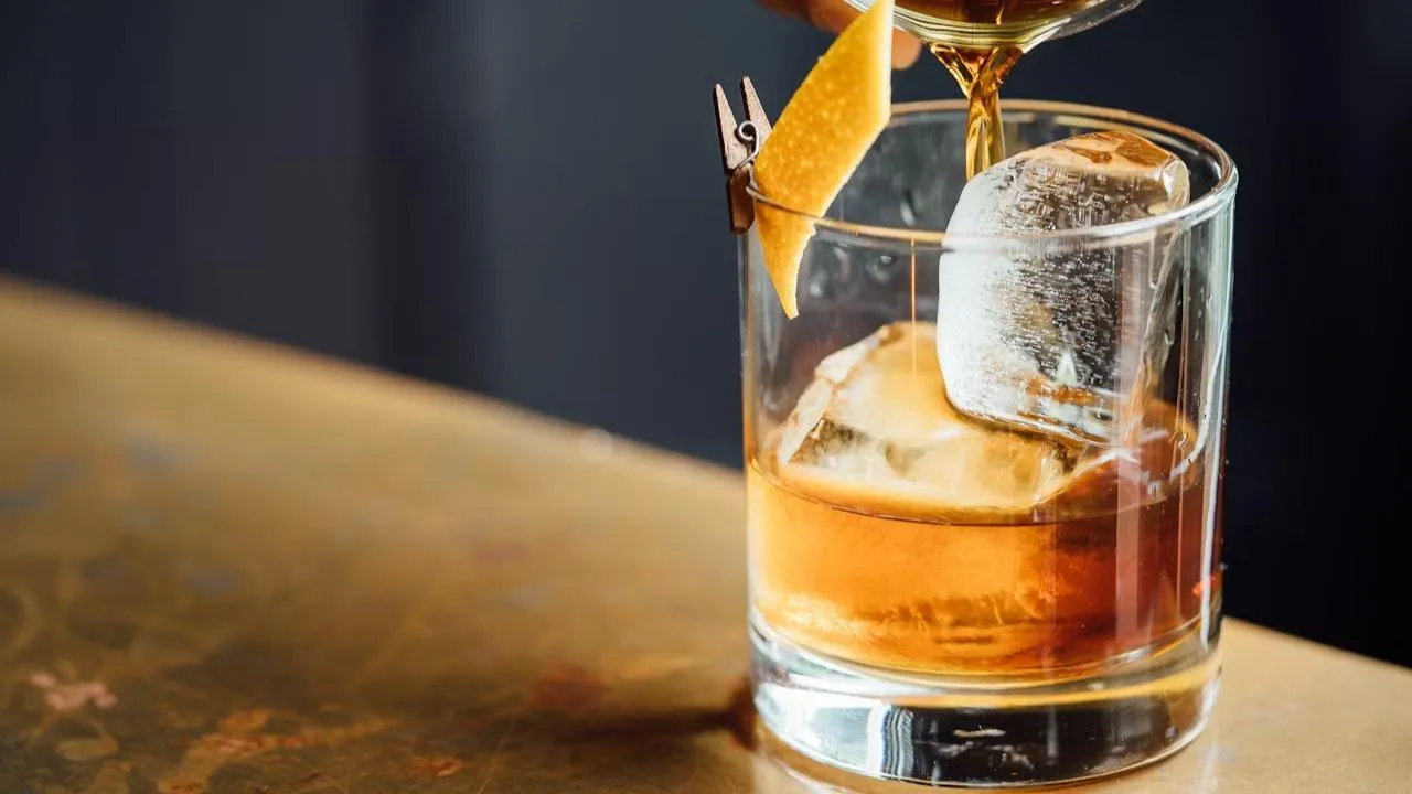 В Россию возобновят поставки знаменитого французского коньяка