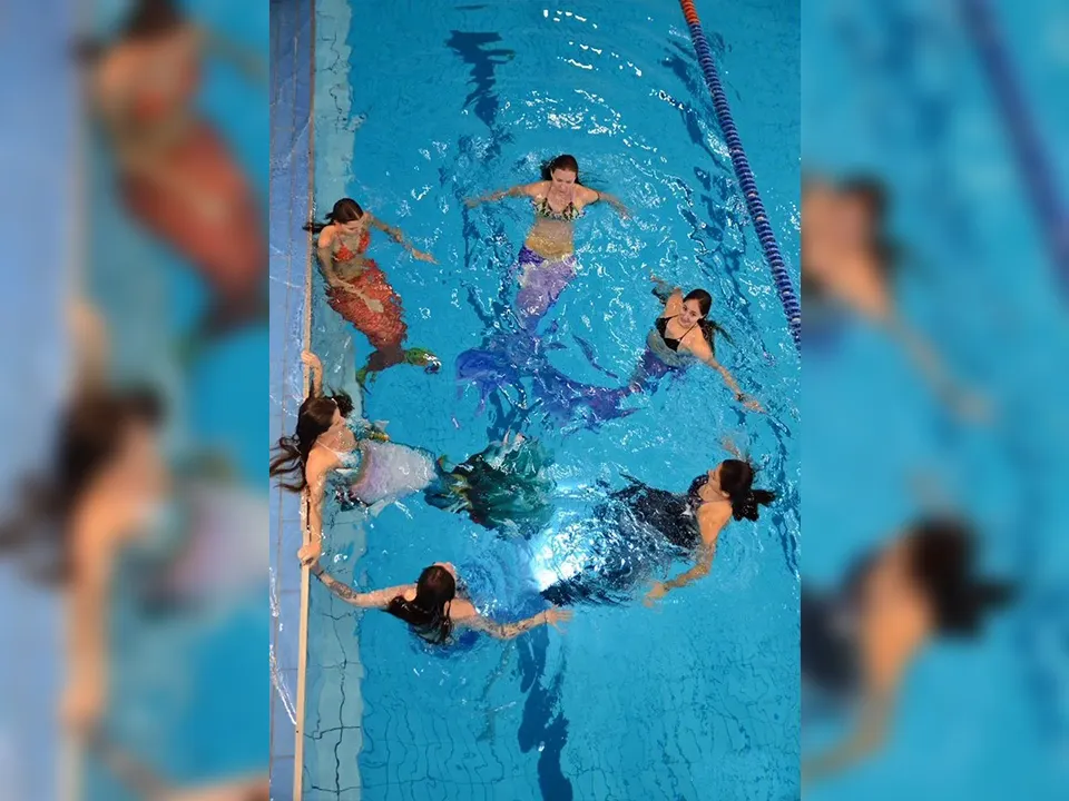 Фото: городская доска объявлений